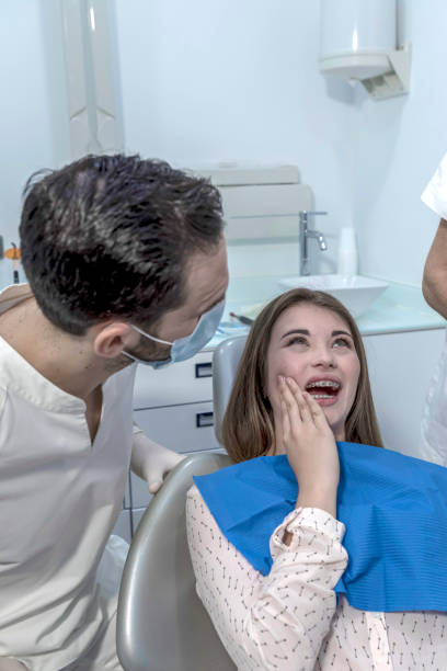 Best Chipped Tooth Repair Near Me  in East Hampton North, NY